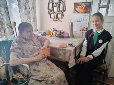 Районная акция «Цветок за прожитые годы»