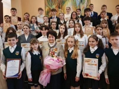 звезда герою