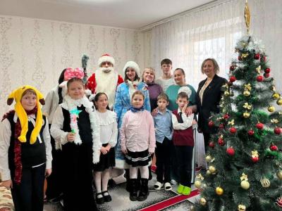 украсим елку вместе