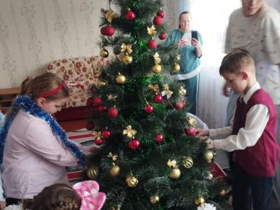украсим елку вместе