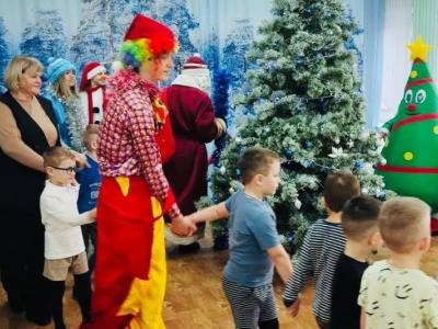 украсим елку вместе