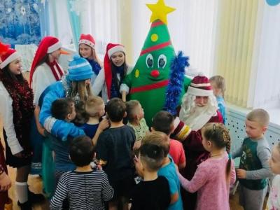 украсим елку вместе