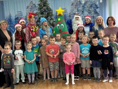 украсим елку вместе