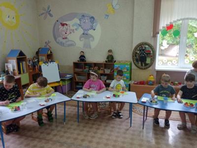 дошкольники
